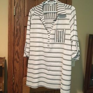 Feels like linen, 2X ladies top